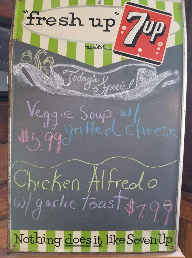 Pioneer Cafe - Bowling Green, IN menu_pic