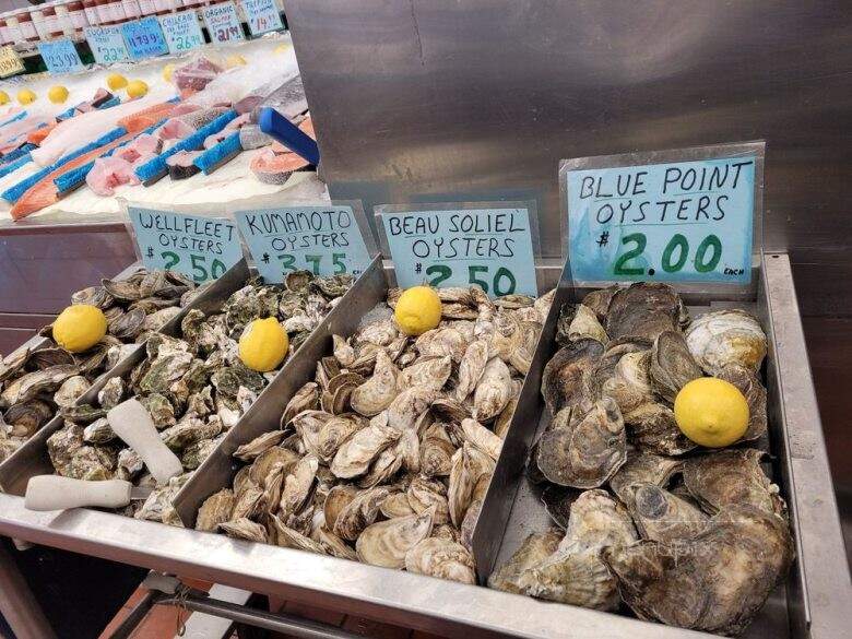 Cosenza's Fish Market - Bronx, NY