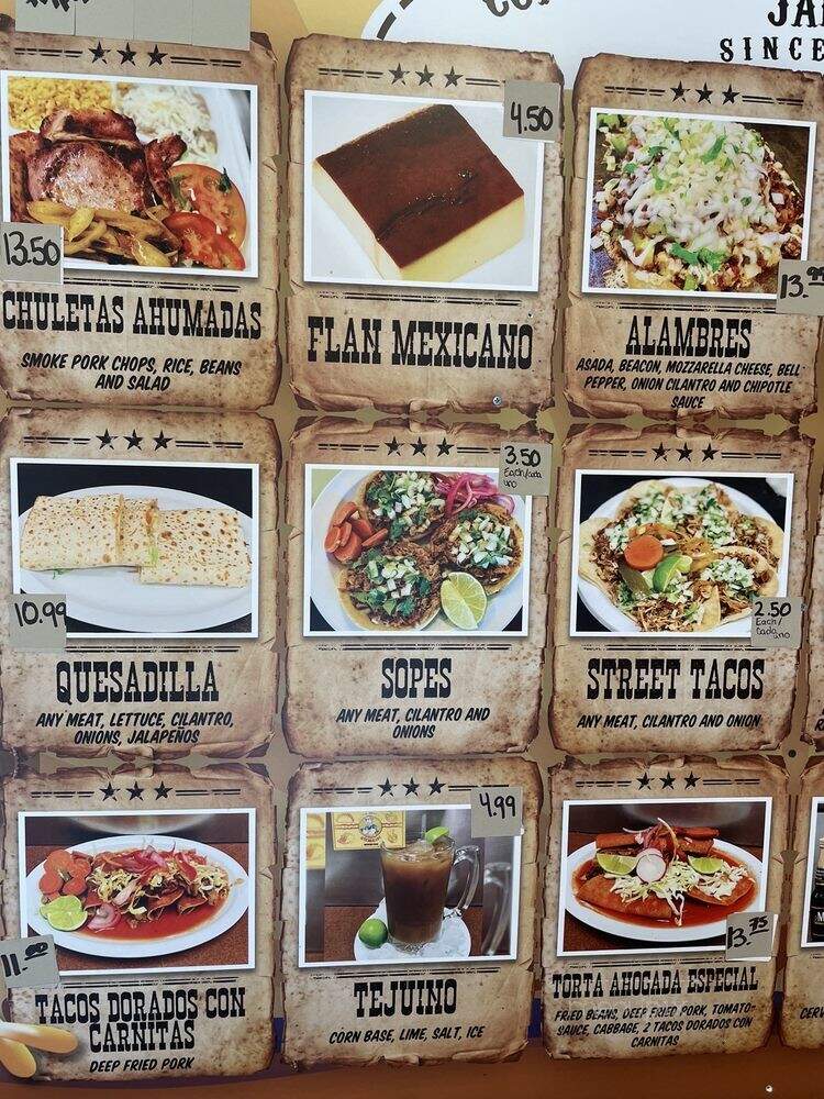 Tortas Ahogadas y Tacos Atemajac - Renton, WA