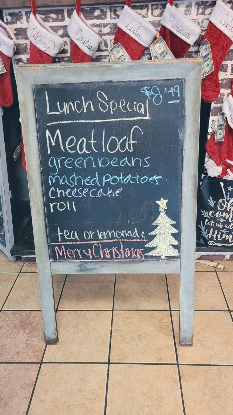 Lulu's Country Kitchen - Wedowee, AL menu_pic