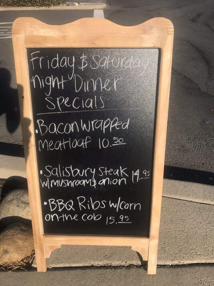 Dee Dee's Cafe - Valley Springs, CA menu_pic