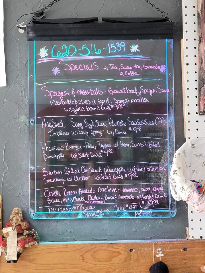 Cara's Cafe And Pizzeria - Arlington, KS menu_pic