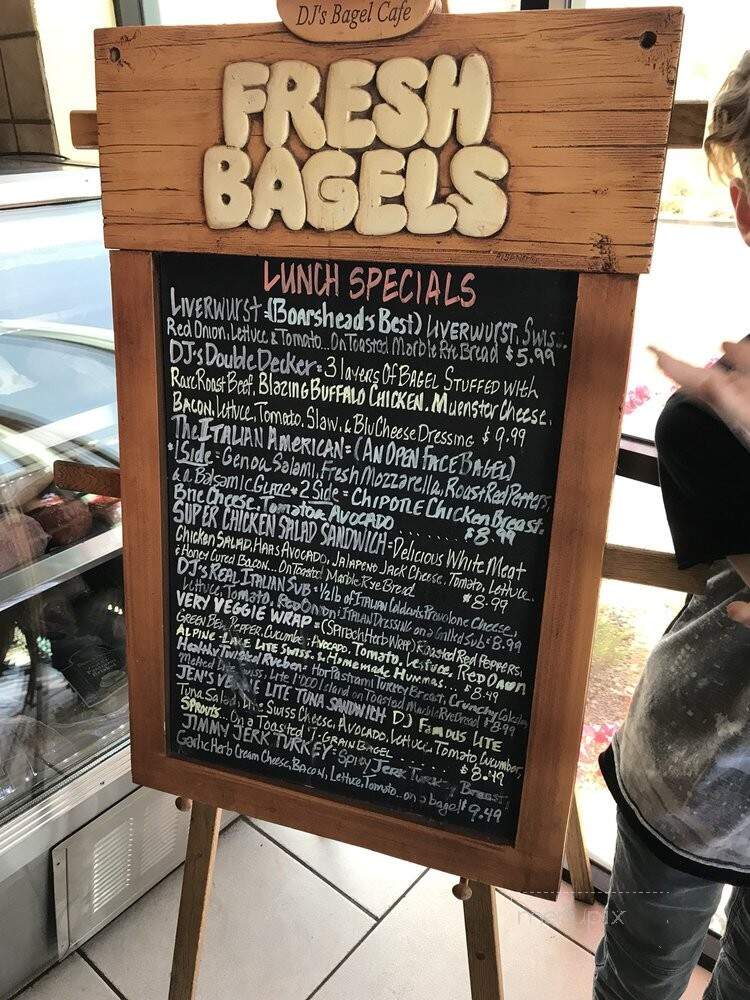 Dj's Bagel Cafe - Fountain Hills, AZ