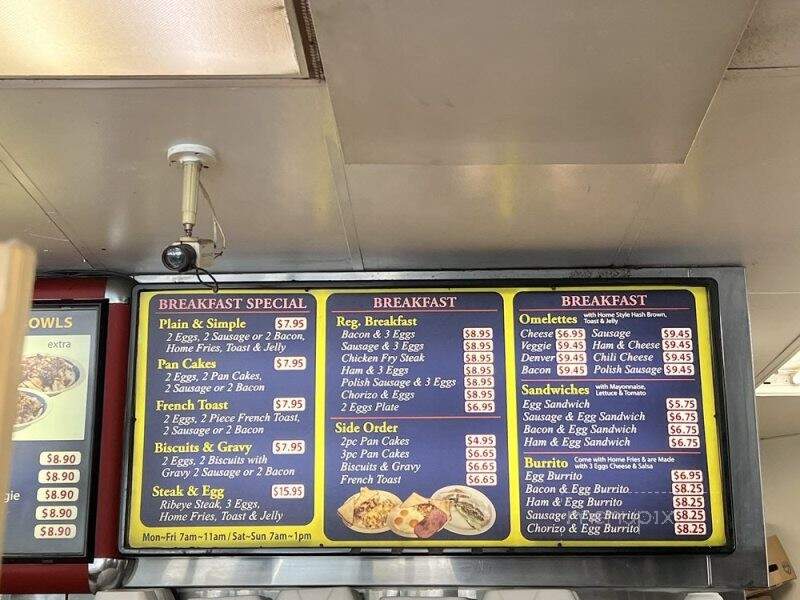 Mission Burgers - Riverside, CA