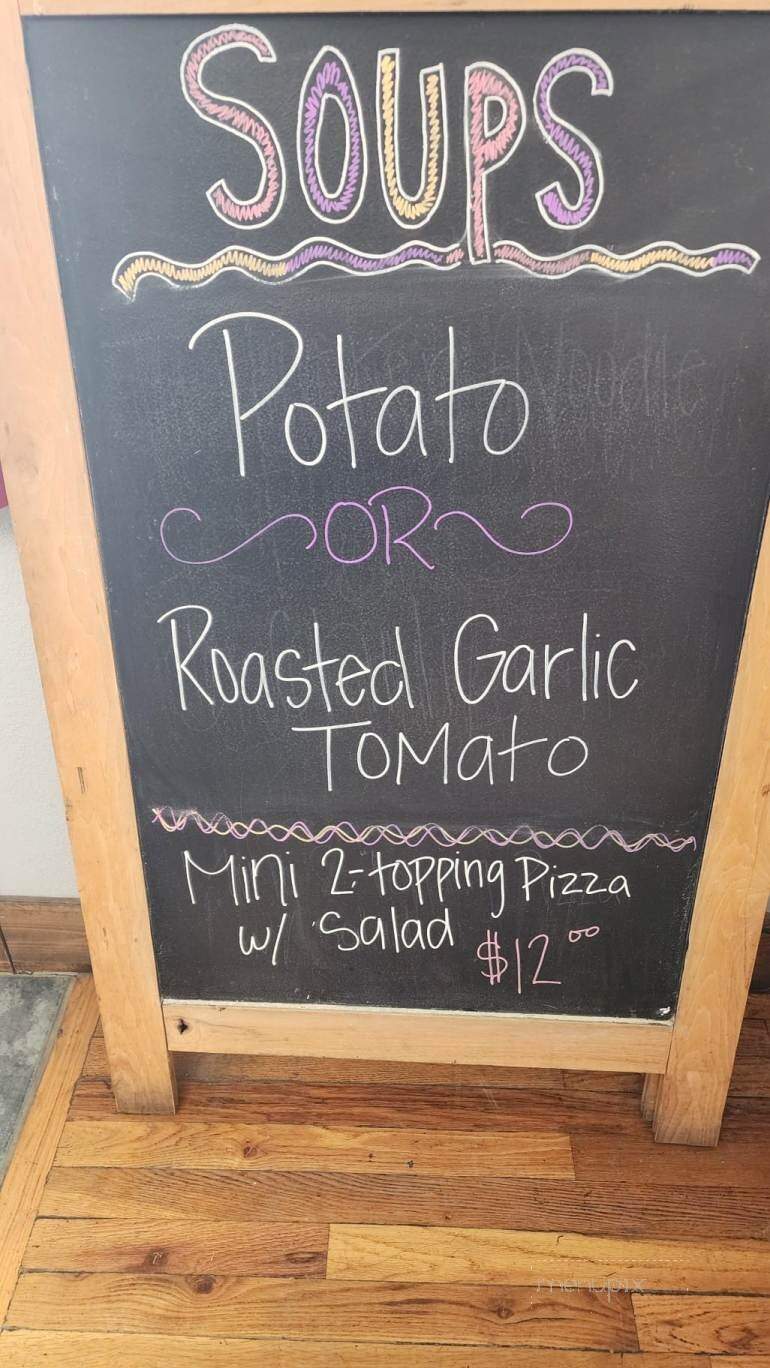 Last Chance Pizza - Salmon, ID menu_pic