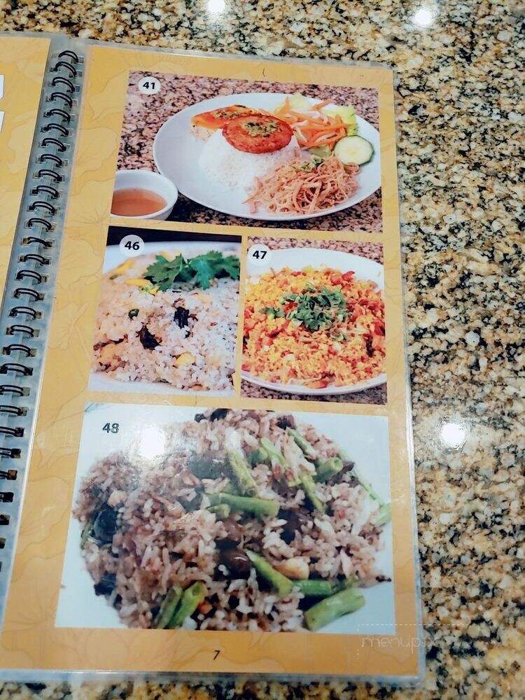Flower Lantern Vegetarian Restaurant - North York, ON menu_pic