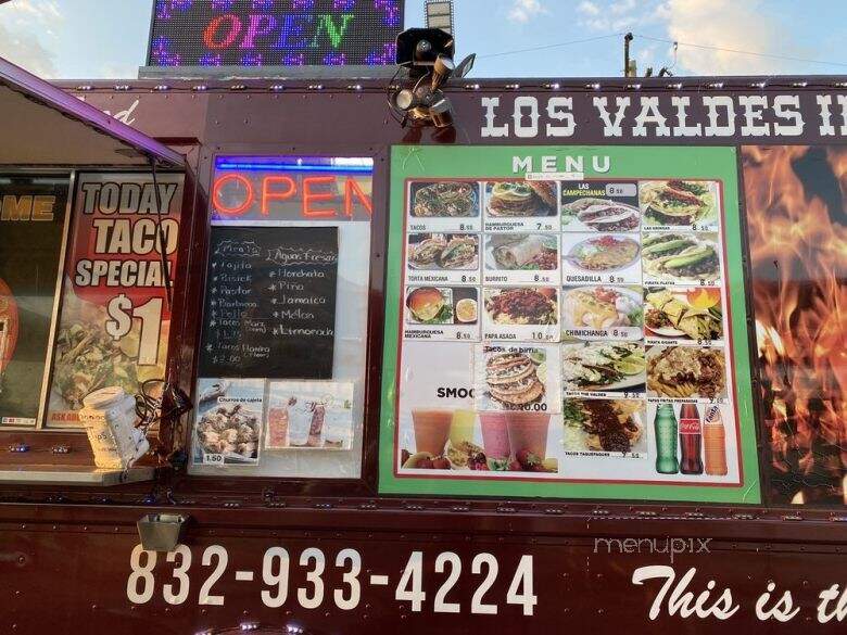 Los Valdes in the House - Stafford, TX