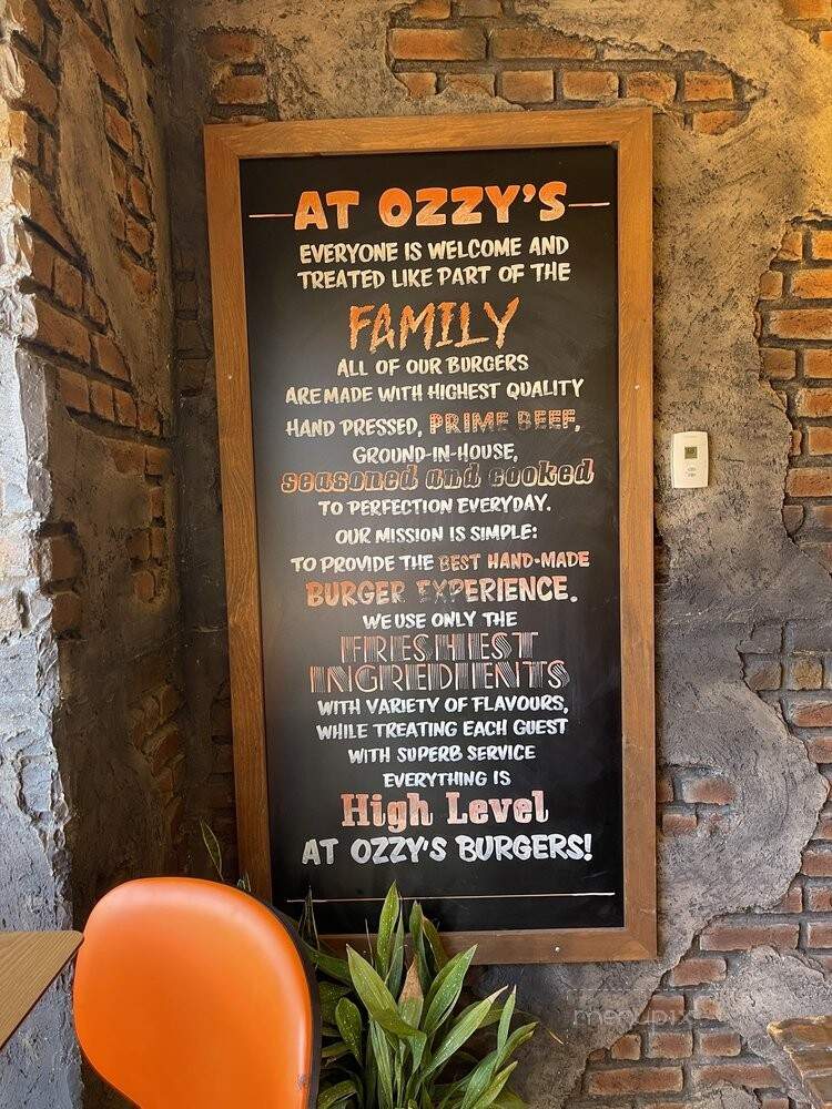 Ozzy's Burgers - Toronto, ON