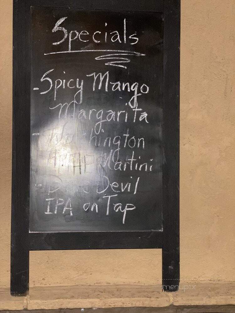 Serra's - Studio City, CA menu_pic