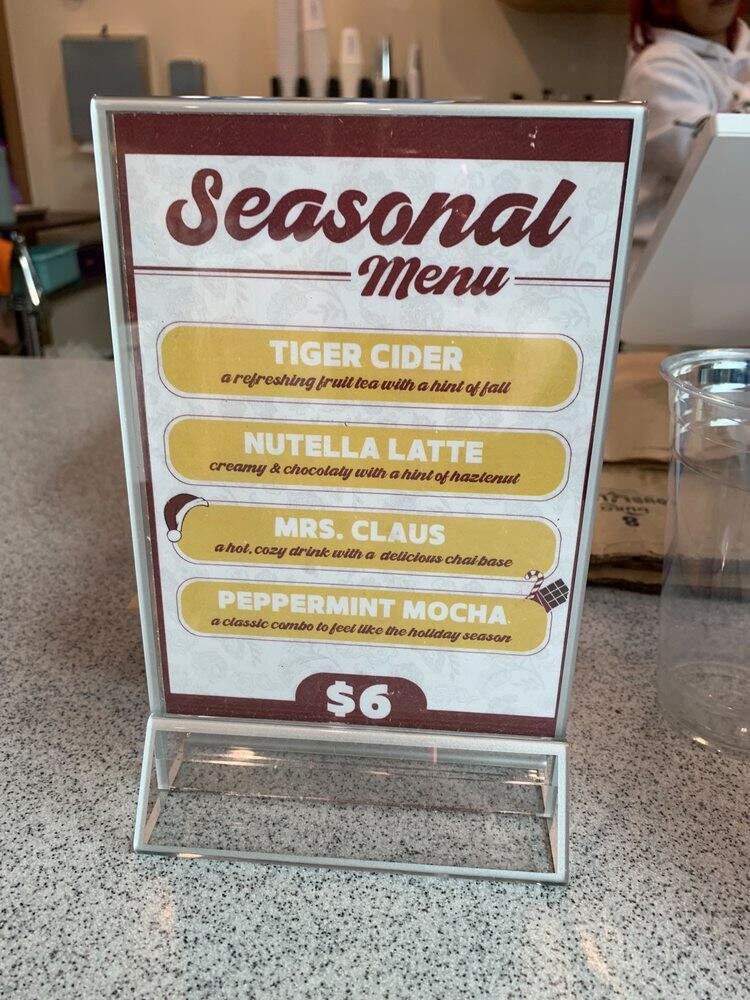 Smoking Tiger Coffee & Bread - Gardena, CA