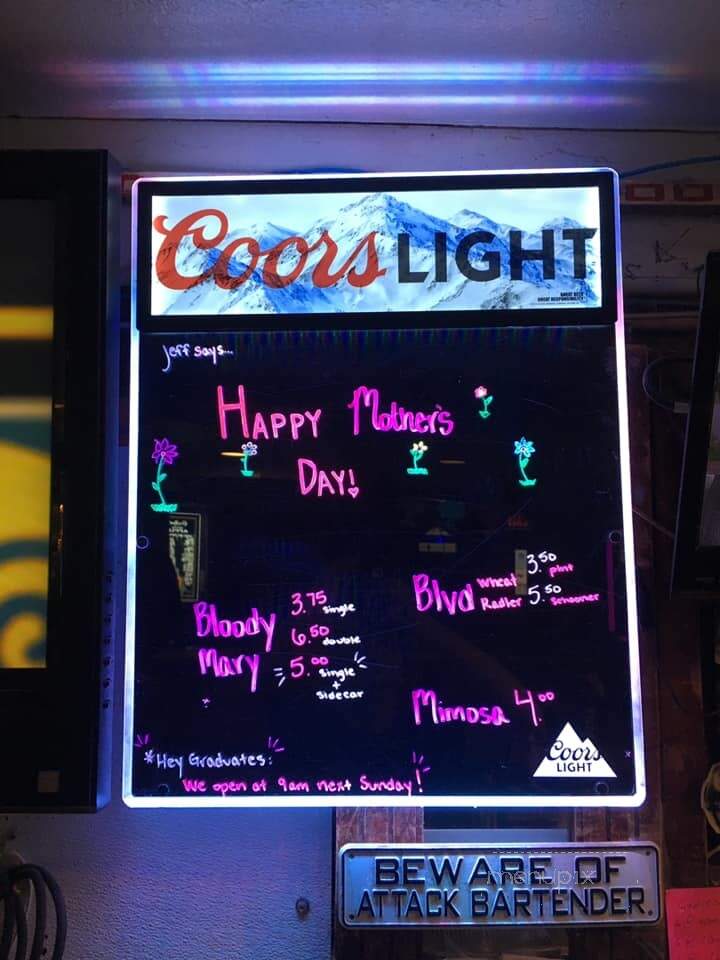Louise's West - Lawrence, KS menu_pic