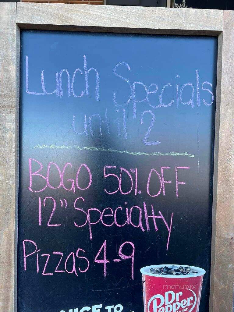 Contender's Pizzeria and Arcade - Hillsville, VA menu_pic