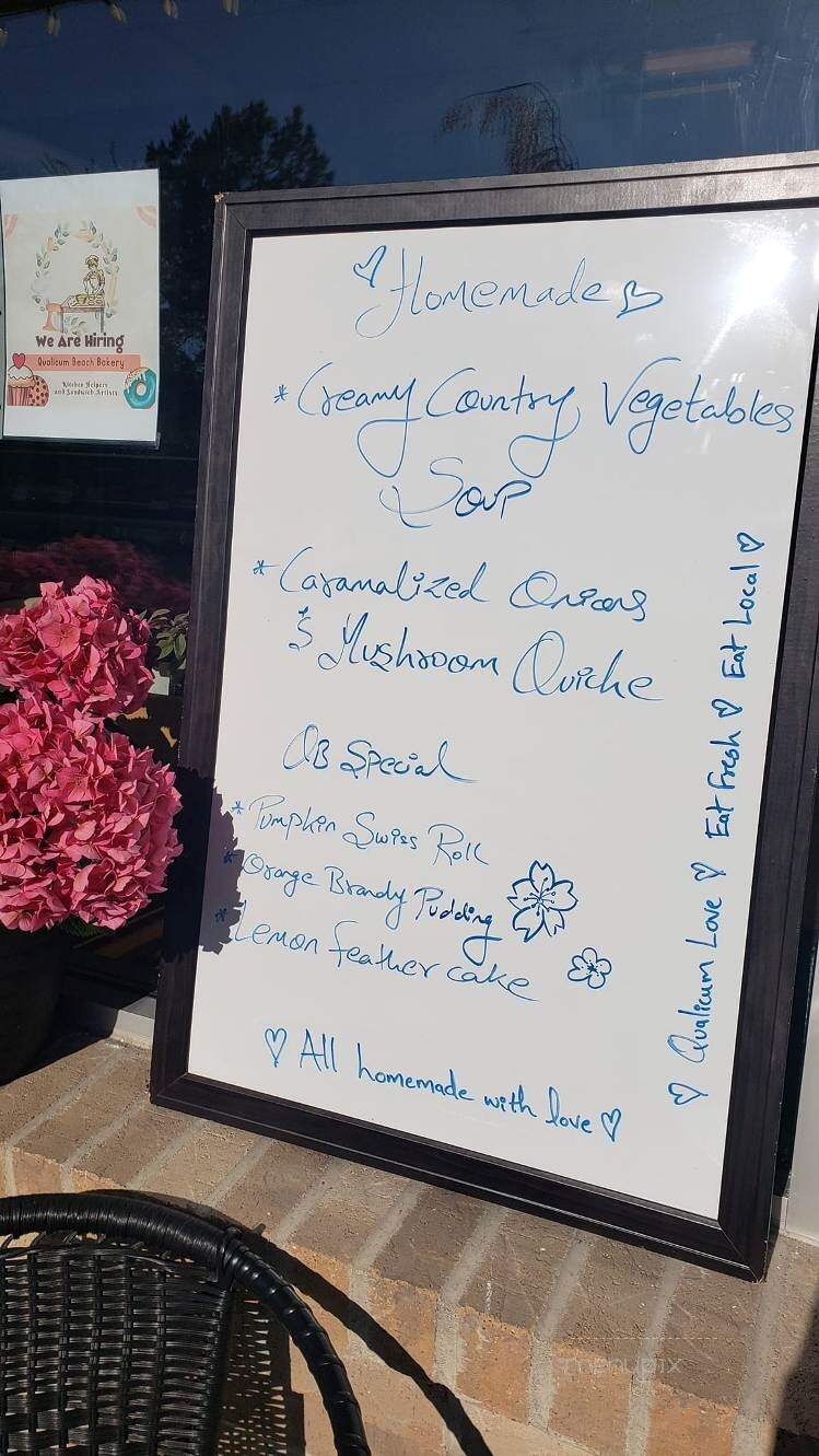 Qualicum Beach Bakery - Qualicum Beach, BC menu_pic