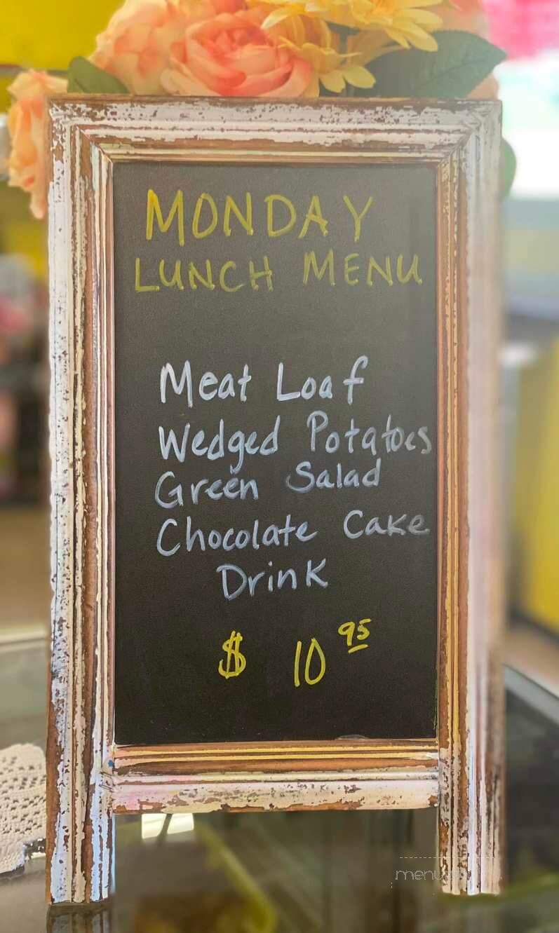 Country Apron Bakery - Theodosia, MO menu_pic
