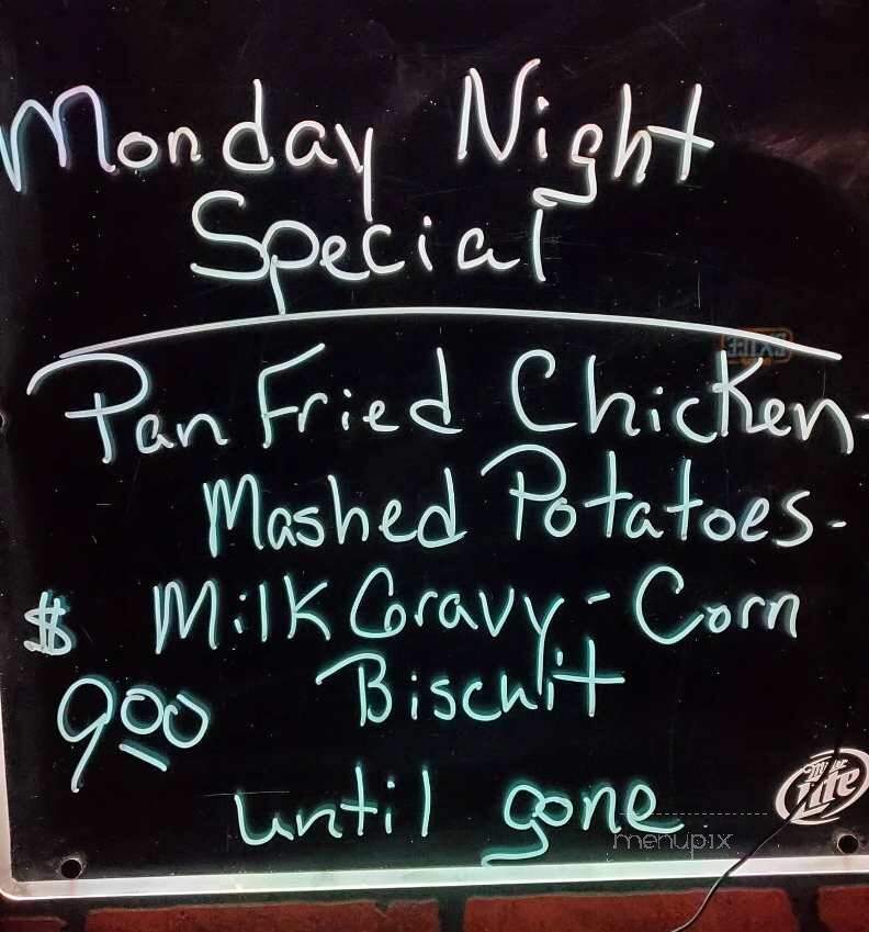 Road Hog Bar - State Center, IA menu_pic