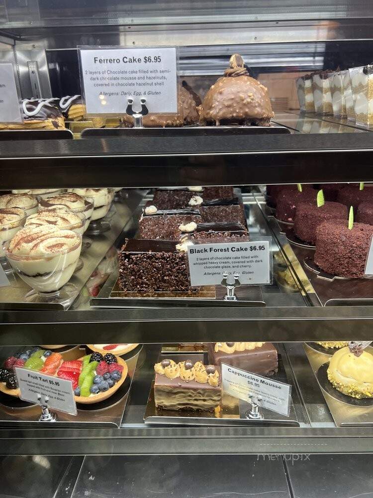 Doro Marketplace - Windsor Locks, CT menu_pic