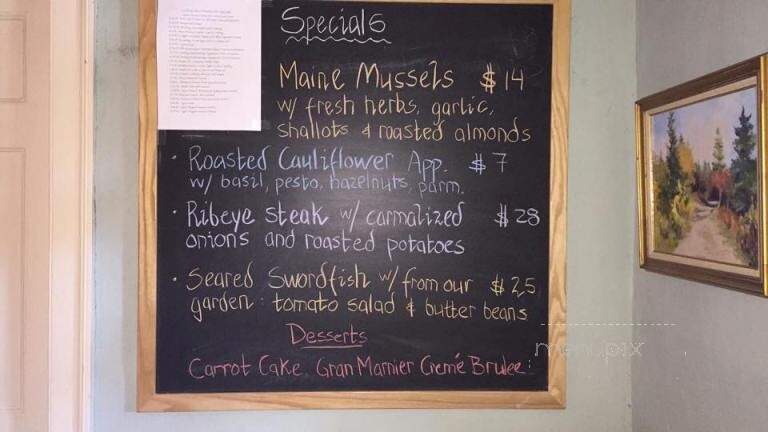 Leslie's Tavern At Rockingham - Bellows Falls, VT menu_pic