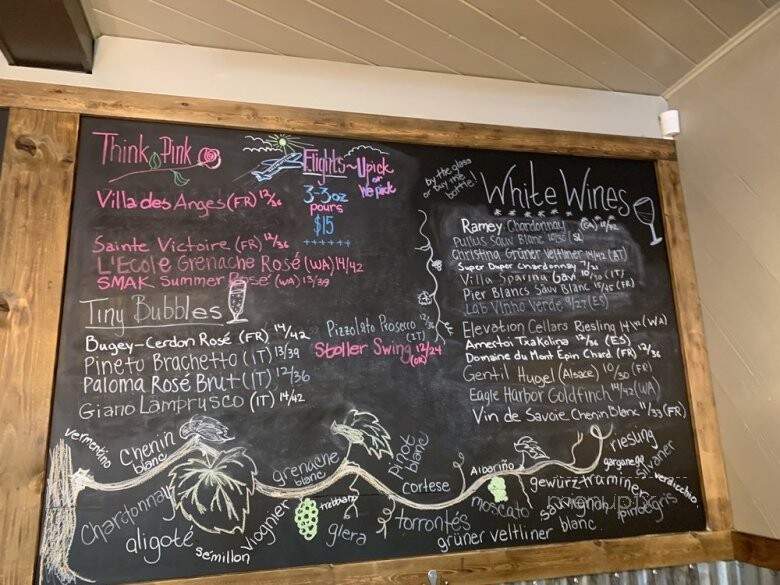 D'Vine Wines & D'Lectables - Kingston, WA menu_pic