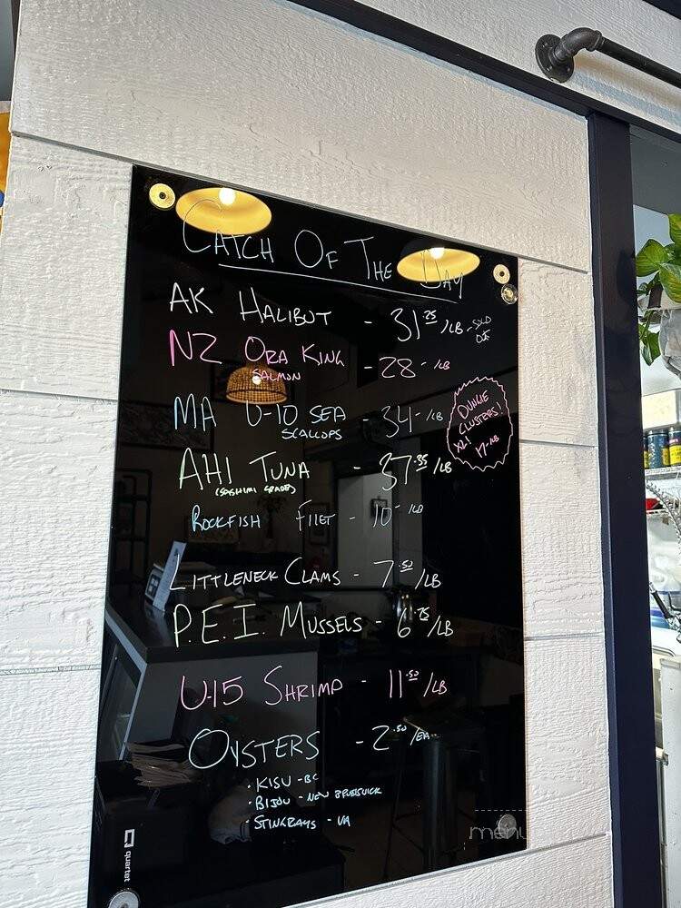 Buoy and Trap Seafood - Truckee, CA menu_pic