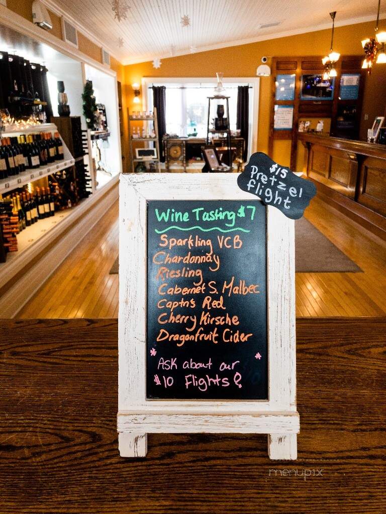 Captains Walk Winery - Green Bay, WI menu_pic