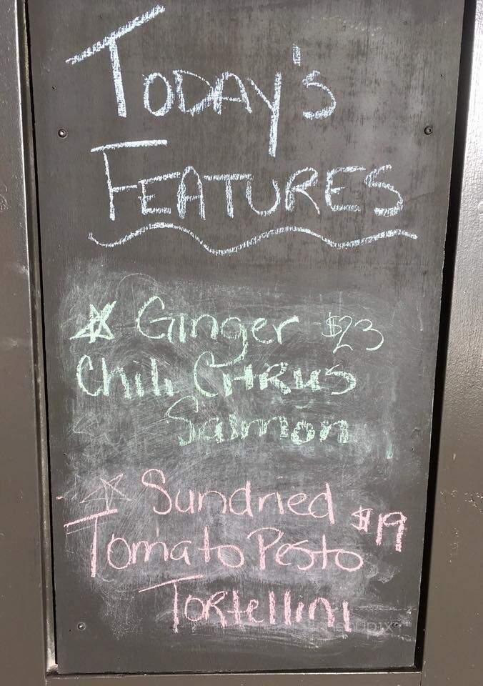 Salamanders - Kemptville, ON menu_pic