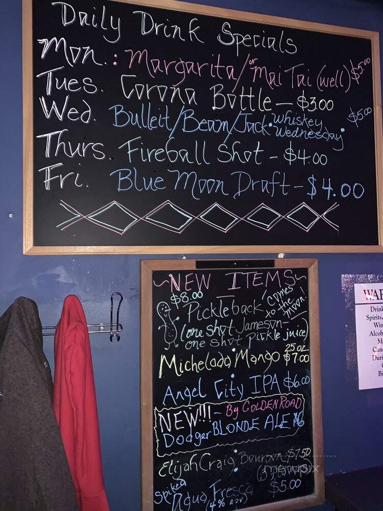 Blue Moon Lounge - Montrose, CA menu_pic