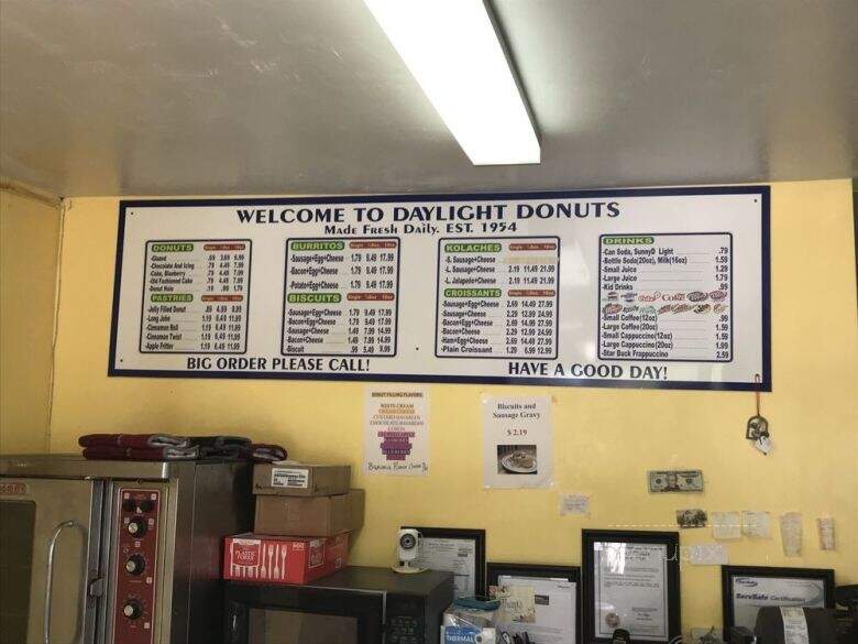 Daylight Donuts - Gainesville, FL menu_pic