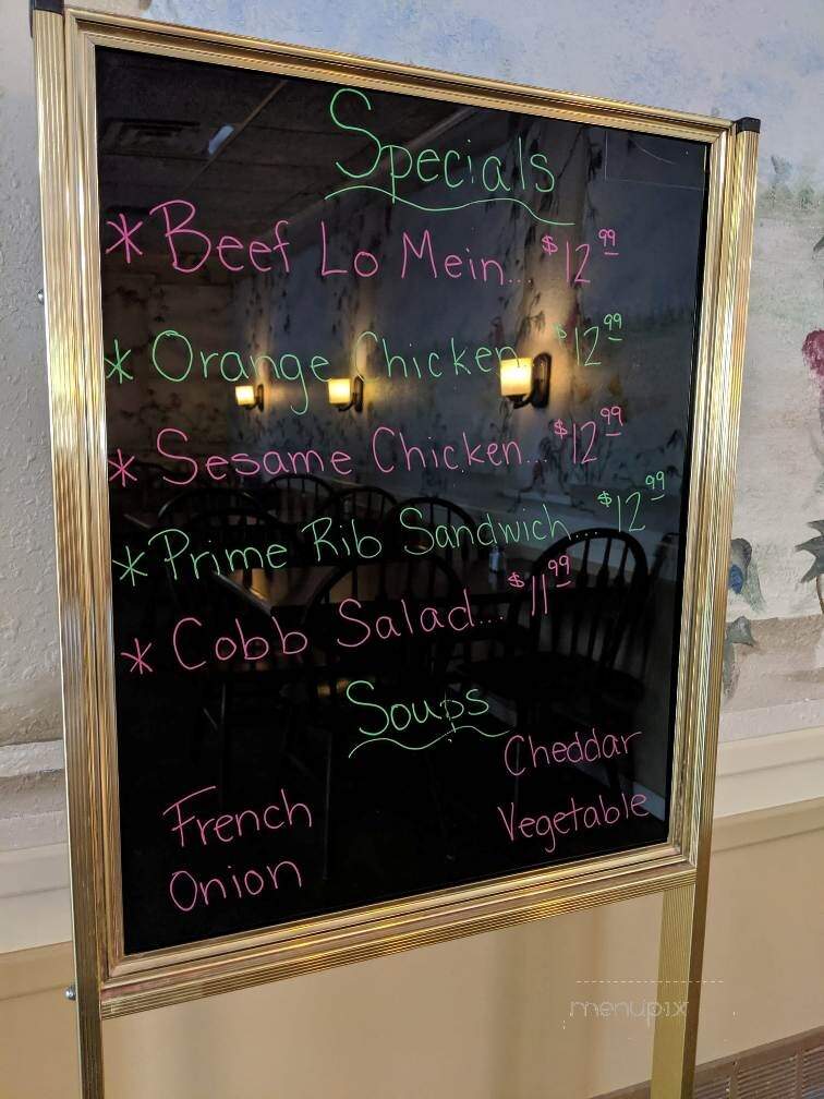 Village Pizzeria - Dresser, WI menu_pic