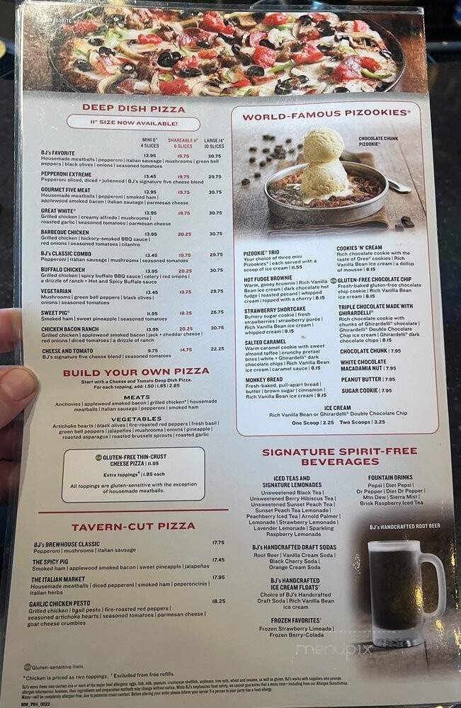 BJ's Restaurant & Brewhouse - Manchester, CT