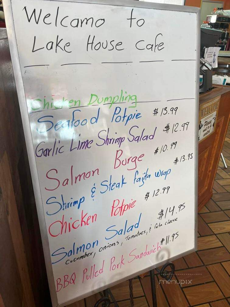 Lake House Cafe - Oconomowoc, WI