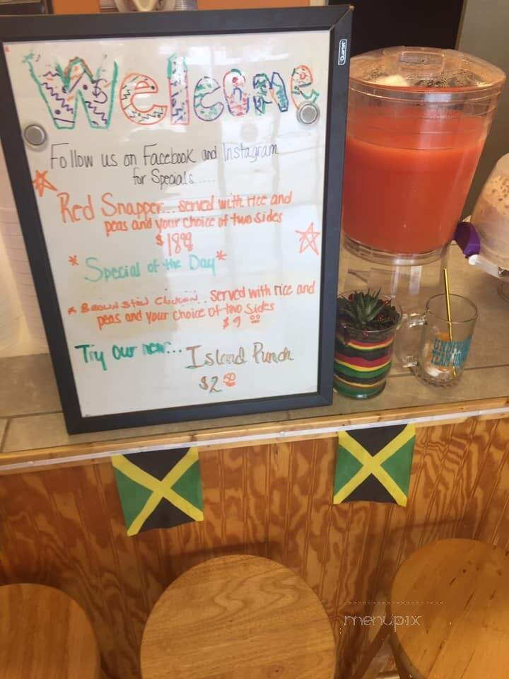 Mamee's Kitchen Authentic Jamaican Cuisine And Catering - Smiths Station, AL