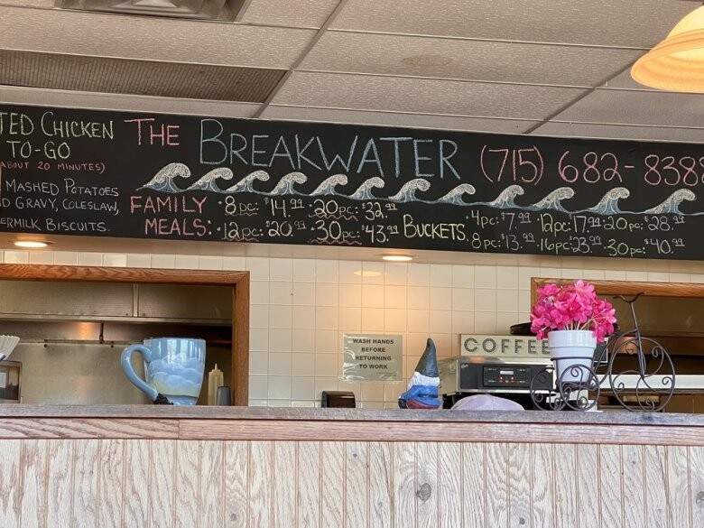 Breakwater Restaurant - Ashland, WI