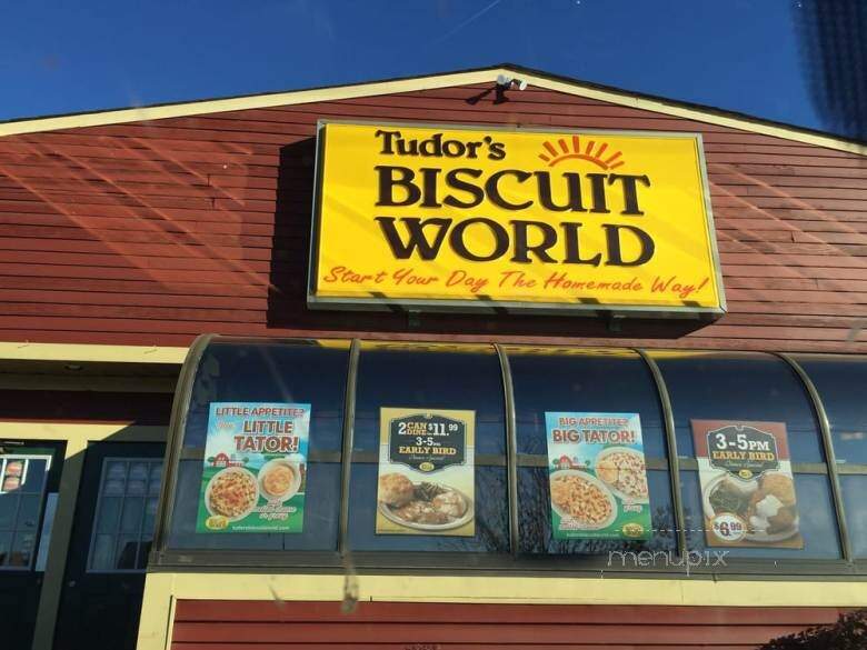 Tudor's Biscuit World - Cross Lanes, WV