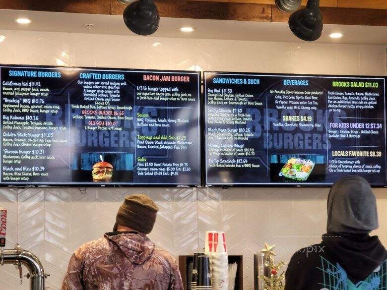 Brooks Burgers - Fresno, CA