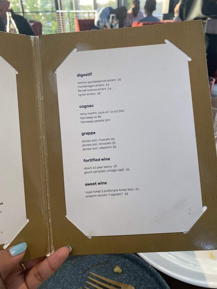 Gordon Ramsay Hell's Kitchen - Washington, DC menu_pic