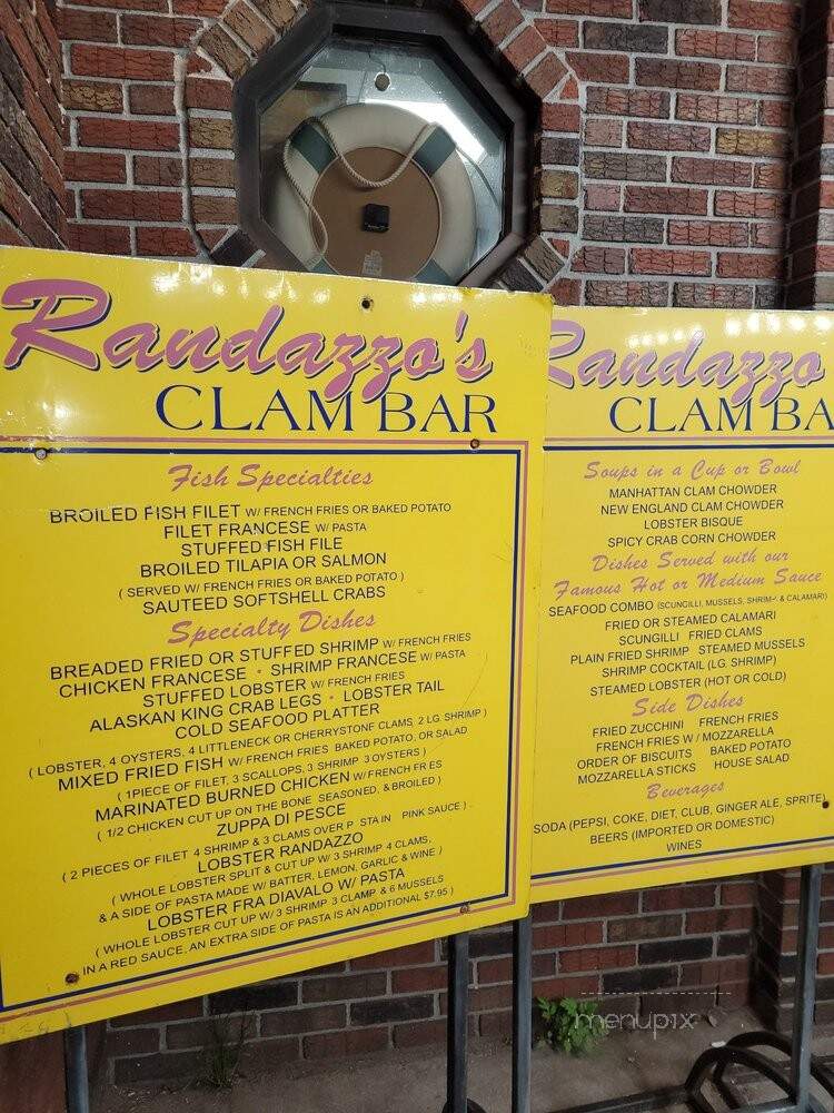 Randazzo's Clam Bar - Brooklyn, NY