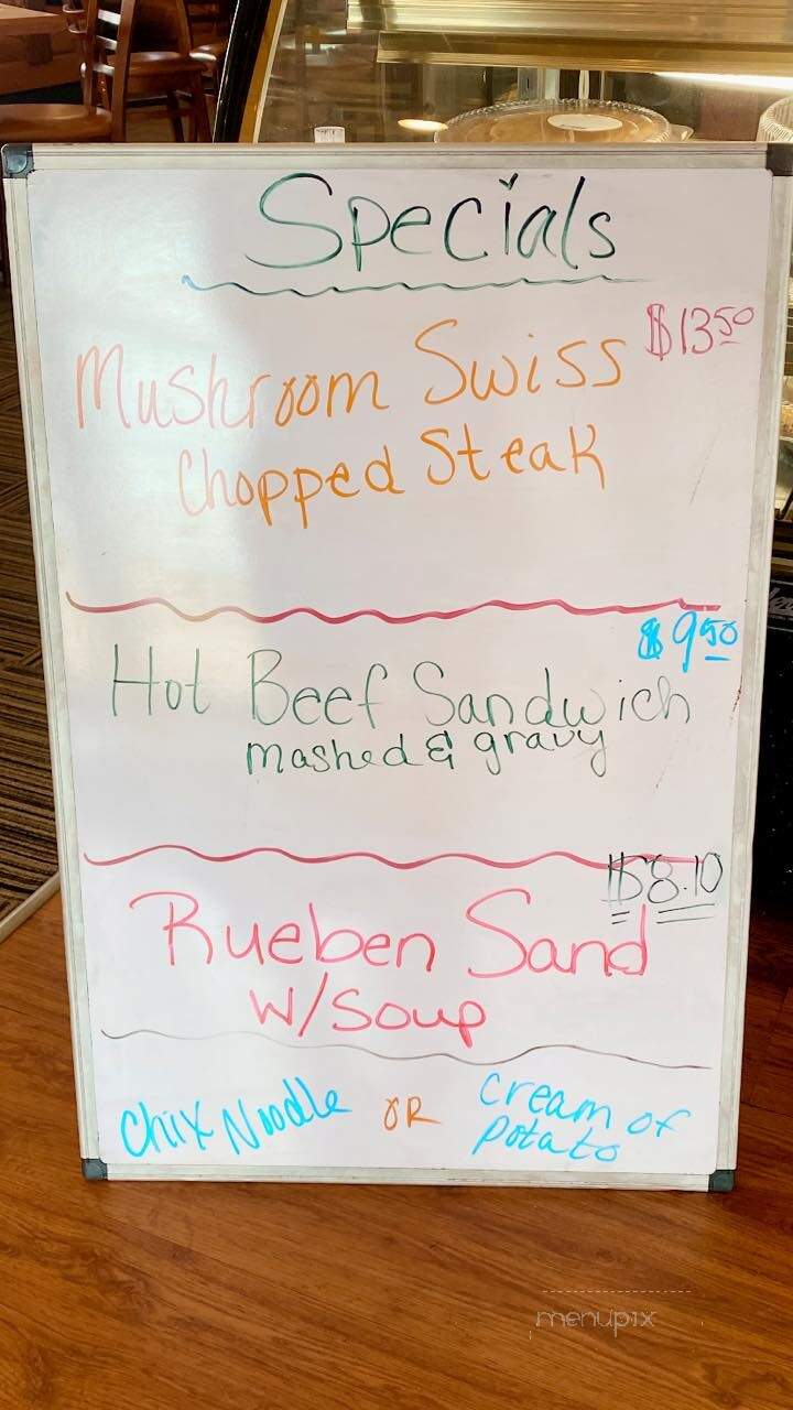 A New Hollywood Family Restaurant - Portage, WI menu_pic
