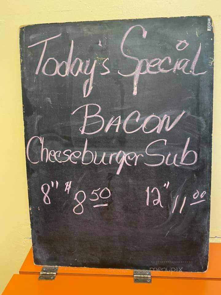 Essi's Deli - Palm Beach Gardens, FL menu_pic