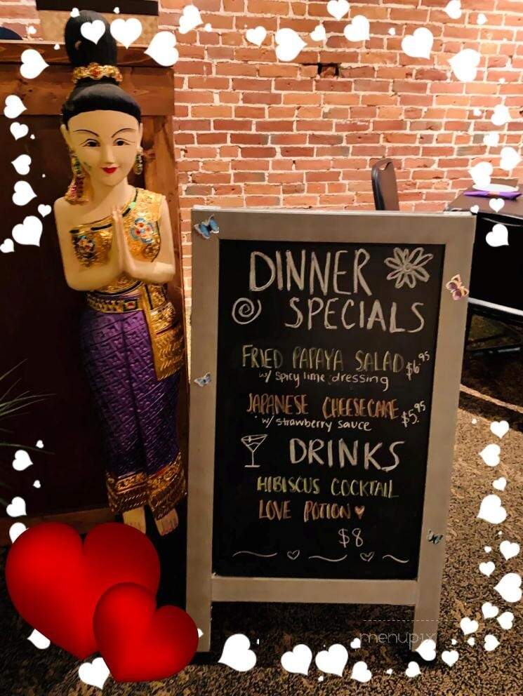 Sandee's Thai Fusion - Janesville, WI menu_pic