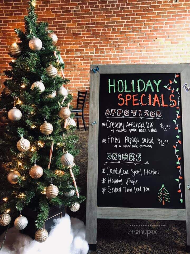 Sandee's Thai Fusion - Janesville, WI menu_pic