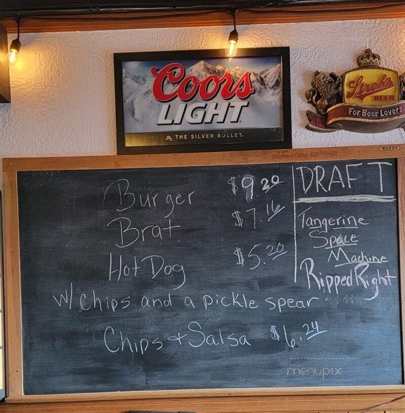 Oakwood Lounge - Pewamo, MI menu_pic