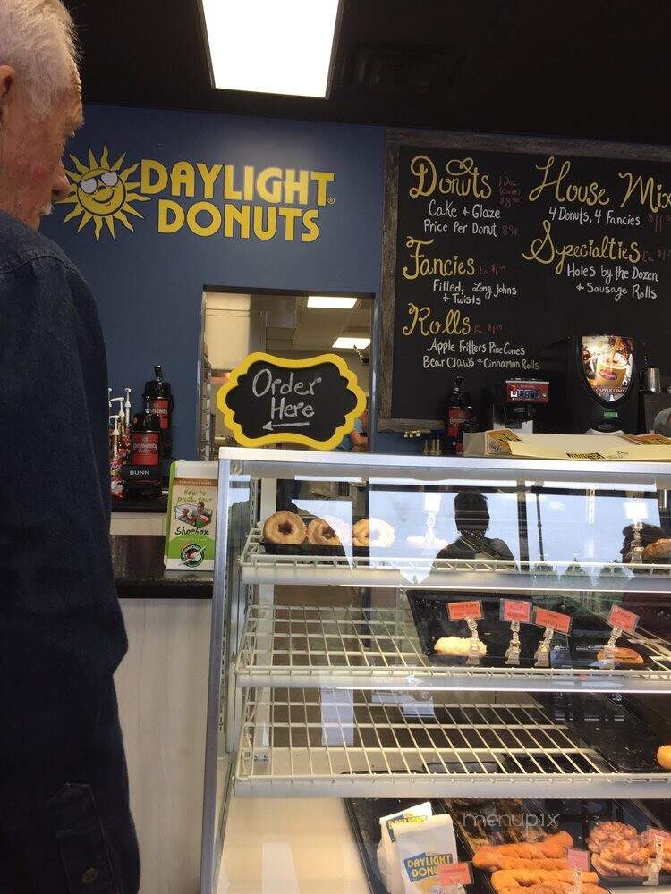 Daylight Donuts - Rocky Mount, VA