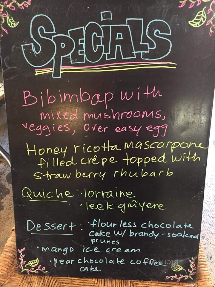 Leaf Kitchen - Iowa City, IA menu_pic