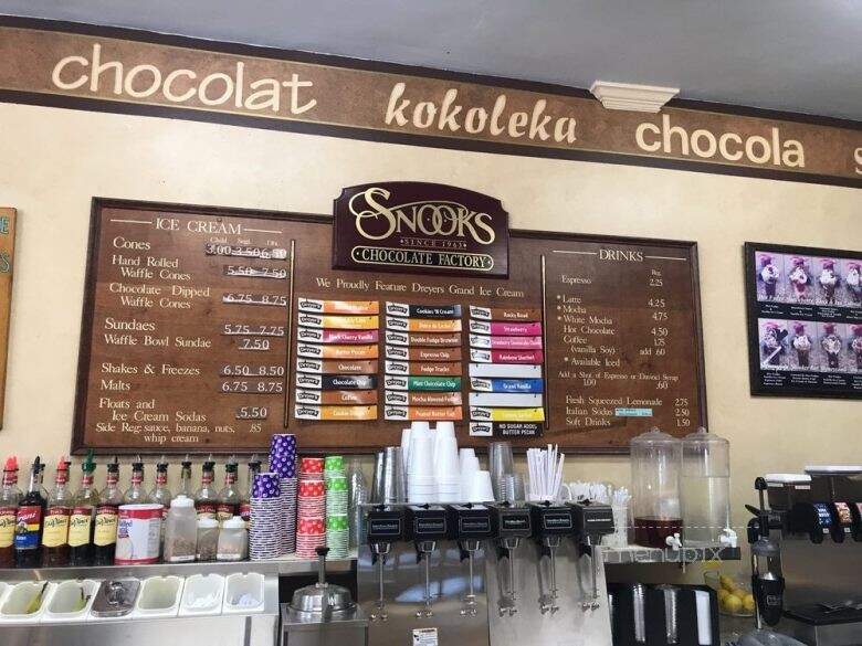 Snooks Candies & Ice Cream - Folsom, CA