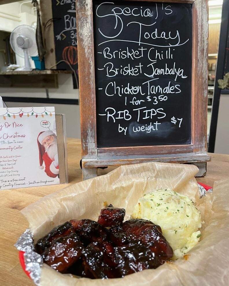 FroSmokes Meatery - Lacon, IL menu_pic