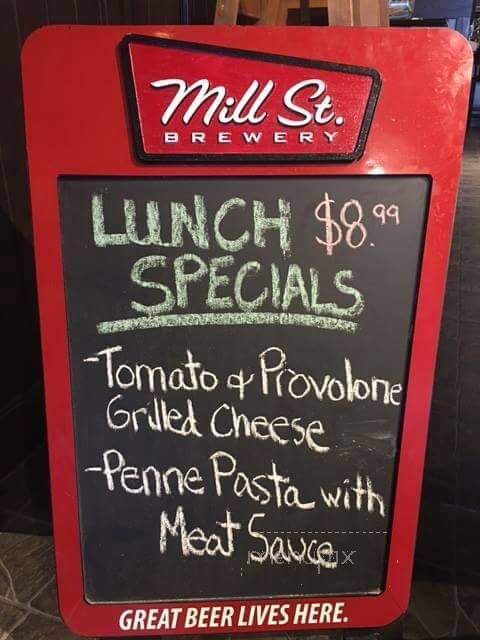 Broadway's Rockland - Clarence-Rockland, ON menu_pic