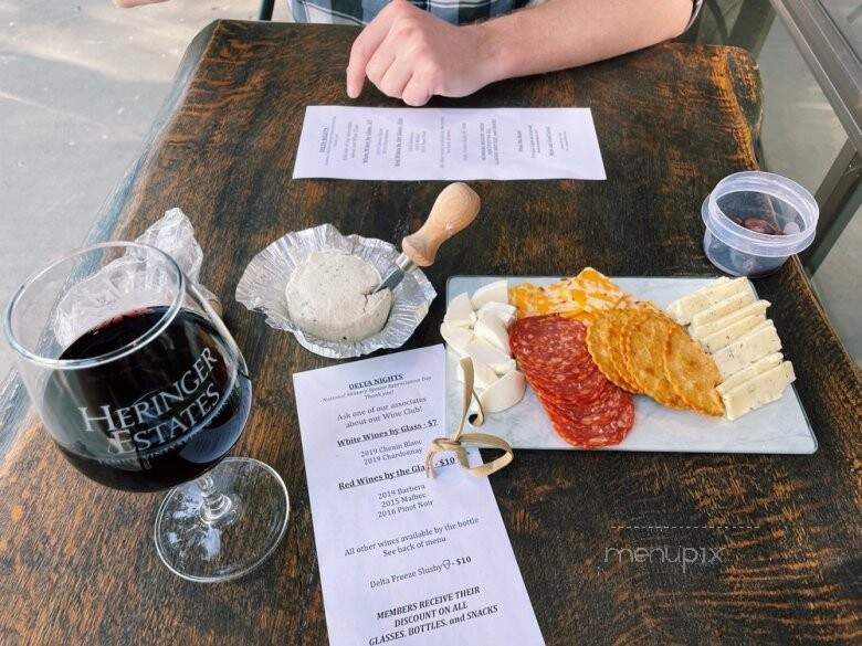 Heringer Estates - Clarksburg, CA menu_pic
