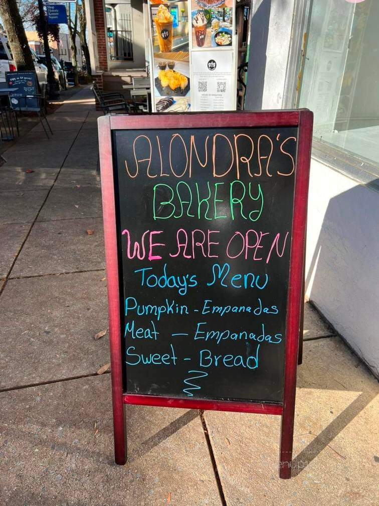 Alondra's Bakery - Kennett Square, PA