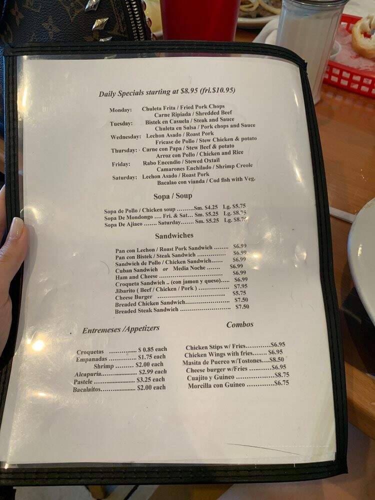 El Bajareque Restaurant - Miami, FL menu_pic