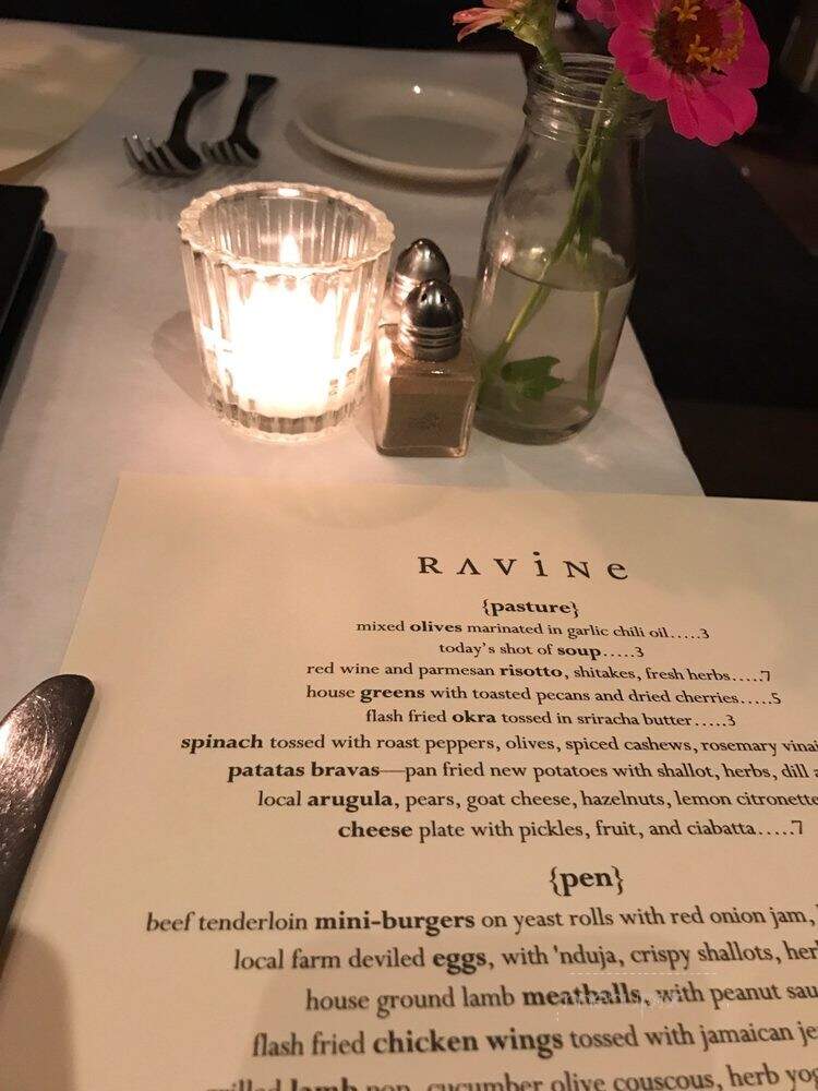 Ravine - Oxford, MS menu_pic